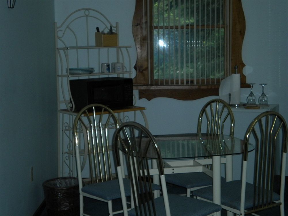 Bears Lair Inn Stowe Exterior foto