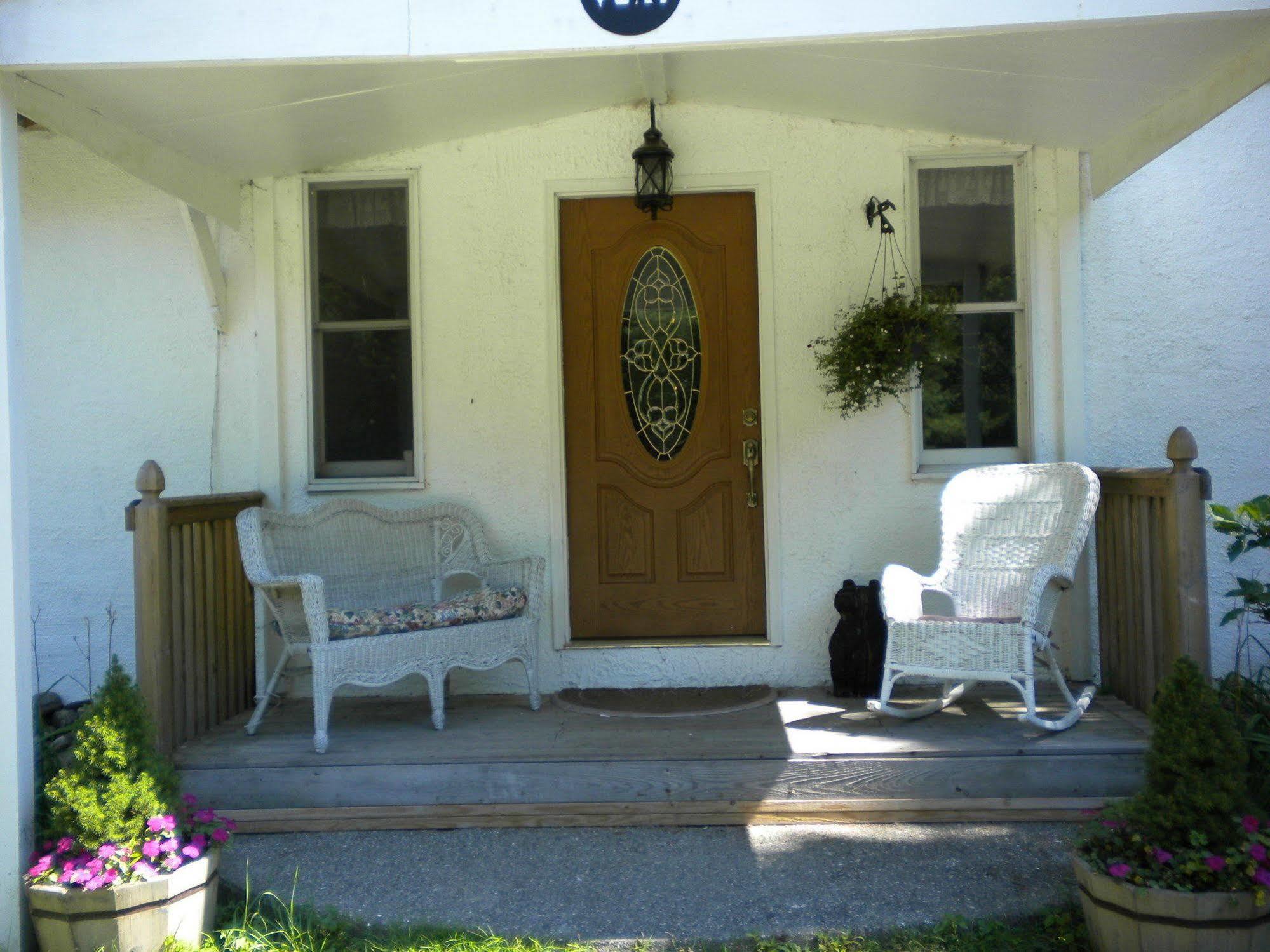 Bears Lair Inn Stowe Exterior foto